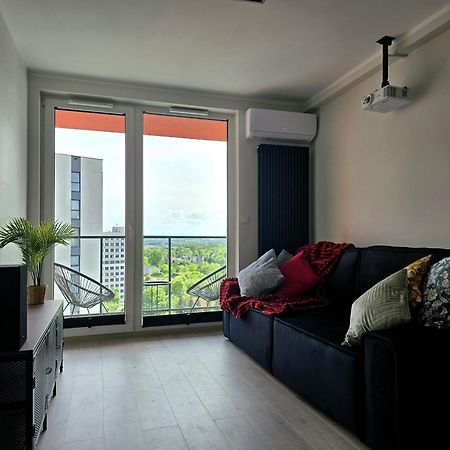 Movie Nights Tauron Arena Apartment คราคูฟ ภายนอก รูปภาพ